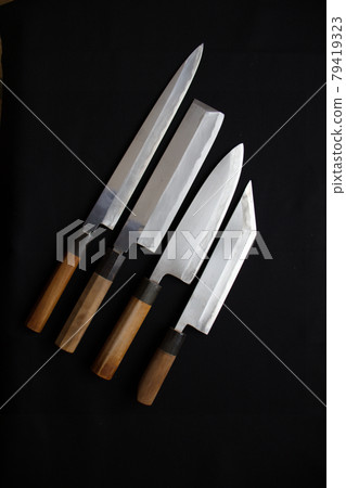 Various Japanese knives 79419323