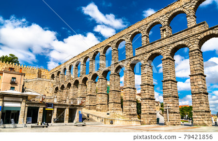 Ancient roman aqueduct in Segovia, Spain 79421856