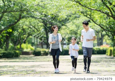 慢跑家庭親子家庭圖片 79424979