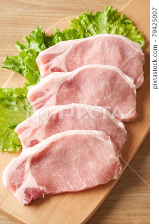 Domestic pork loin slice Domestic pork loin slice 79425007