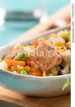 Salmon mixed vegetable サーモン salmon wild vegetables 79432927