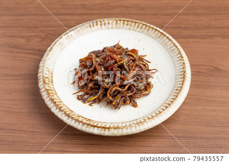 燜燜指甲 燜燜指甲 79435557