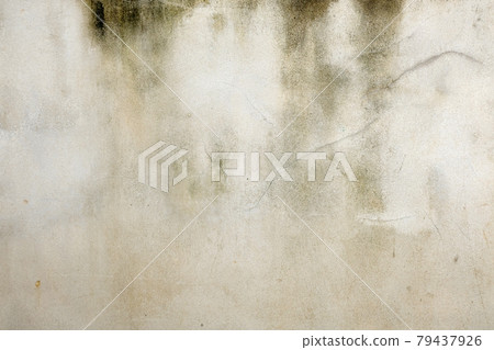 cracked wall cracked wall 79437926