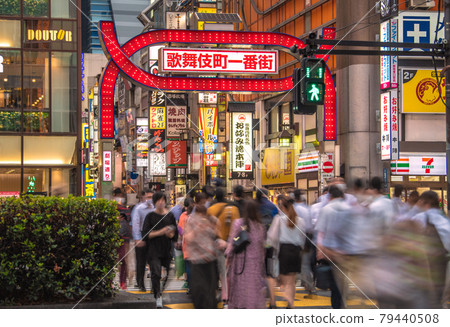 日本東京城市景觀 7 月...突變感染爆炸......東京593人和威脅數字再次出現。歌舞伎町一番街是...... = 6th 日本東京城市景觀 7 月...突變感染爆炸......東京593人和威脅數字再次出現。歌舞伎町一番街是...... = 6th 79440508