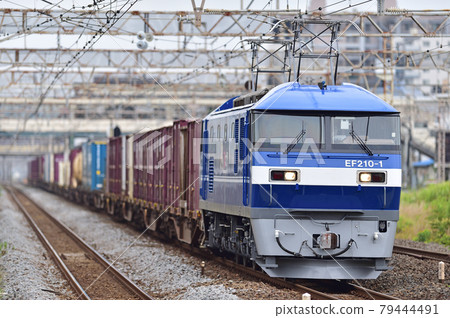 東海道本線平塚JR貨運EF210-1（岡山）新漆色 79444491
