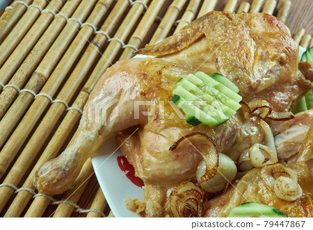 Lebanese grilled chicken 79447867