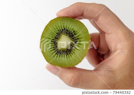 Kiwi Kiwi 79448382