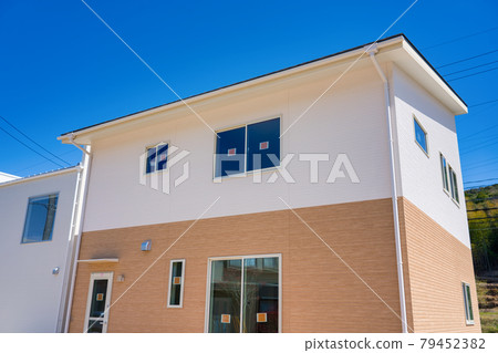 Residential image Newly built house with one-sided roof Residential image Newly built house with one-sided roof 79452382