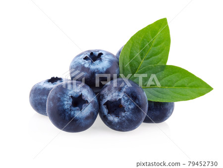 Blueberries isolated on white background 79452730