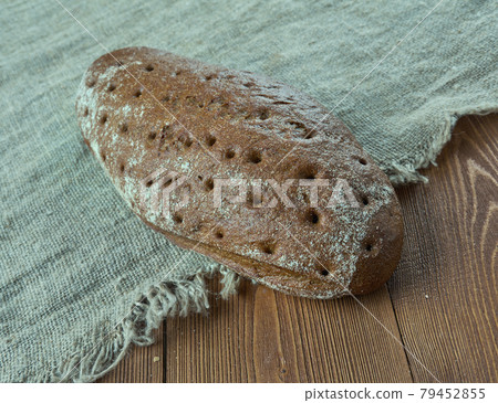 Latvian traditional bread 79452855