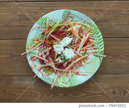 Coleslaw with beets Coleslaw with beets 79453052