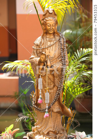 Sculpture, architecture and symbols of Buddhism, Thailand Sculpture, architecture and symbols of Buddhism, Thailand 79453315