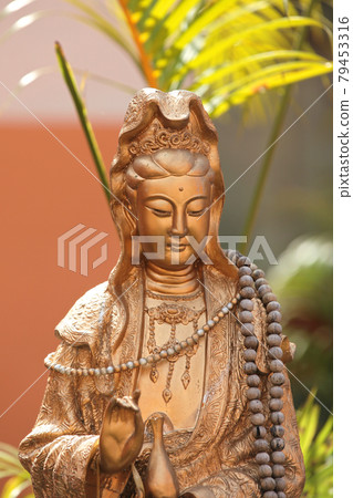 Sculpture, architecture and symbols of Buddhism, Thailand Sculpture, architecture and symbols of Buddhism, Thailand 79453316