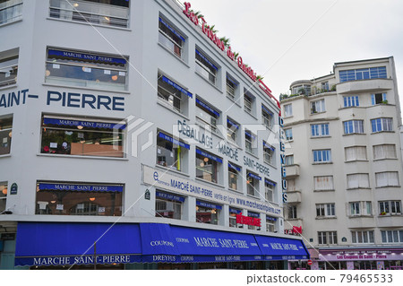 Cloth shop in Montmartre, Paris (France) 79465533