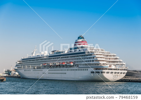 [Asuka II Yokohama Port Osanbashi International Passenger Ship Terminal] 79468159