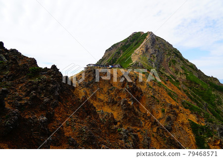 Yatsugatake Akadake seen from Jizo ridge 79468571