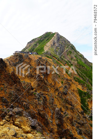 Yatsugatake Akadake seen from Jizo ridge 79468572