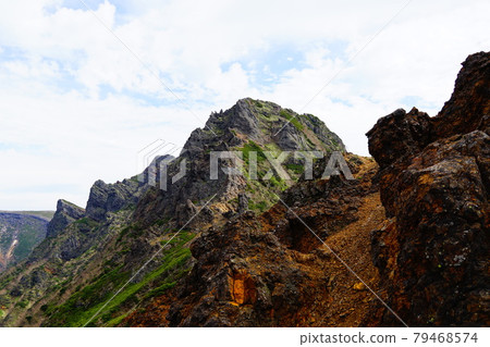 從地藏嶺看橫岳方向的八岳 從地藏嶺看橫岳方向的八岳 79468574