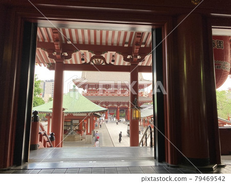氣氛莊嚴的淺草寺 氣氛莊嚴的淺草寺 79469542
