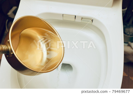 How to use when there is a power outage in the flush toilet 79469677