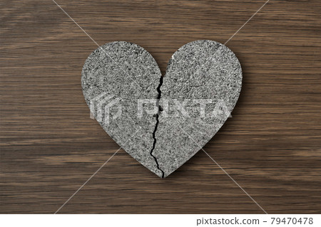 Broken heart 1 79470478