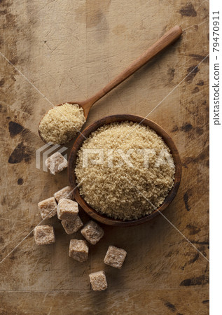 Brown sugar 79470911
