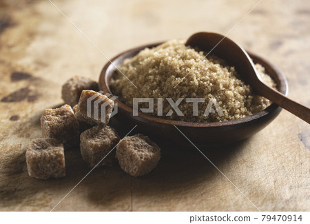 Brown sugar 79470914