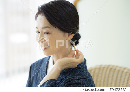 Kimono summer thin clothes single clothes women in their 60s 79472581