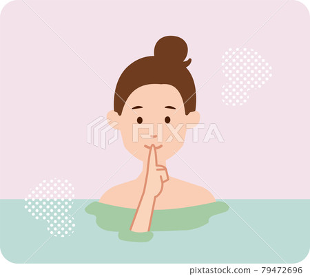 舒服地泡在溫泉里的女人 79472696