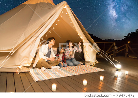 Family enjoying glamping Family enjoying glamping 79473472