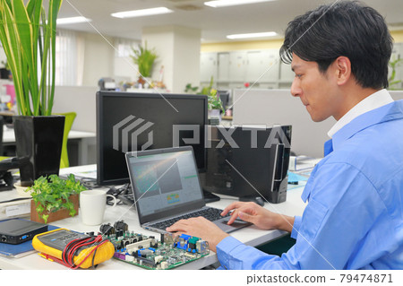 Worried engineer Worried engineer 79474871
