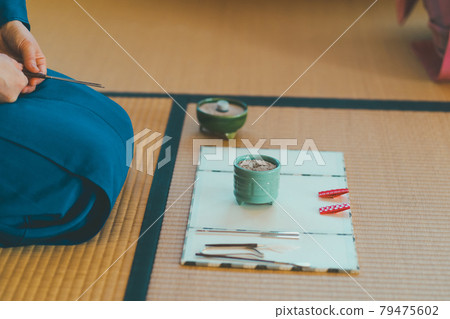 女生 女孩 女性 79475602