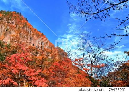 Banjiiwa in autumn colors Banjiiwa in autumn colors 79478061
