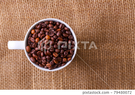 coffee beans coffee beans 79480072