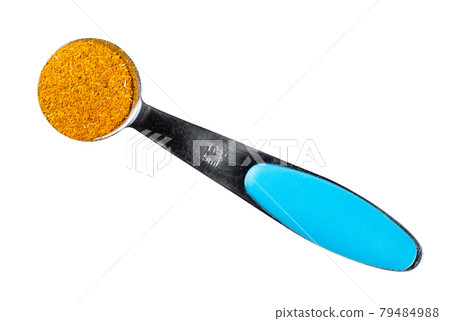 ground Marigold Flowers in measuring spoon cutout ground Marigold Flowers in measuring spoon cutout 79484988