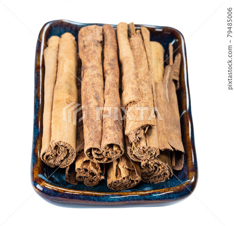 end view of continental ceylon cinnamon in bowl end view of continental ceylon cinnamon in bowl 79485006
