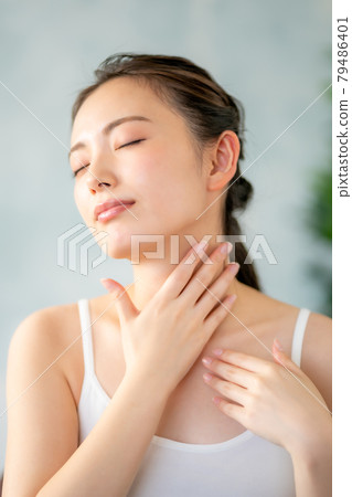 20s頸部護理 79486401