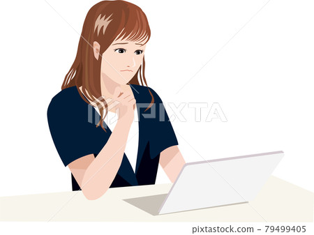 一個女人在個人電腦前遇到麻煩 79499405