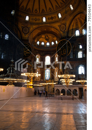 Hagia Sophia is a museum, historical basilica and mosque in Istanbul. It was built by the Byzantine Emperor Justinianus, for 532-537 in Istanbul. Photo shooting 14 june 2020 79504643