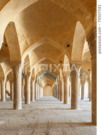 Vaulted prayer hall of Vakil mosque, supported by 48 carved monolithic columns. Built between 1751 and 1773, restored in the 19th century during the Qajar period. 79507581
