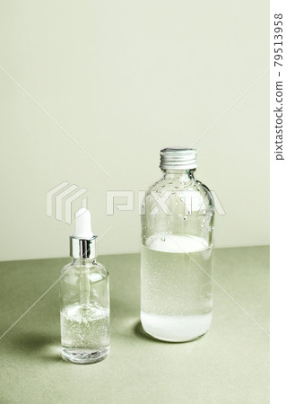 Dropper glass Bottle Mock-Up. Body treatment and spa. Natural beauty products. Eco cream, serum, skin care blank bottle. Anti-cellulite massage oil. Oily cosmetic pipette 79513958