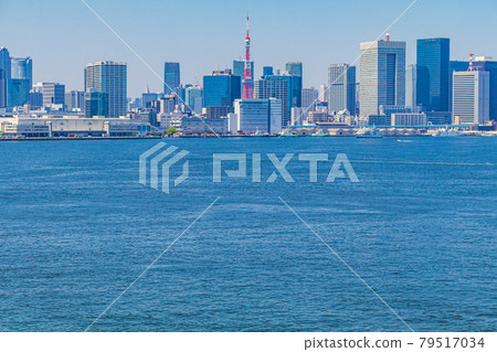 [Tokyo cityscape] View of Tokyo city from Rainbow Bridge 79517034
