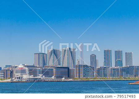 [Tokyo cityscape] View of Tokyo city from Rainbow Bridge 79517493