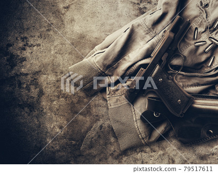Handgun Image Material-There are multiple variations 79517611