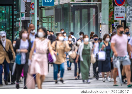 Tokyo cityscape in Japan Friday before the fourth declaration. 822 people in Tokyo. Mutant strain infection explosion ... Many people in Ginza = 9 days 79518047