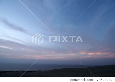 Tottori four seasons walk summer Tottori sand dunes 79522999