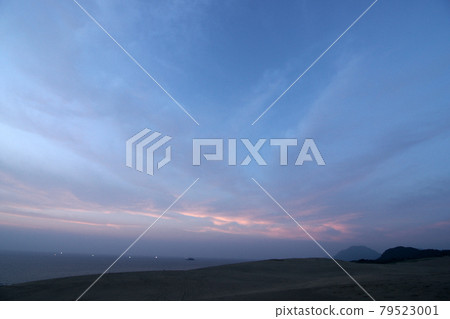 Tottori four seasons walk summer Tottori sand dunes 79523001