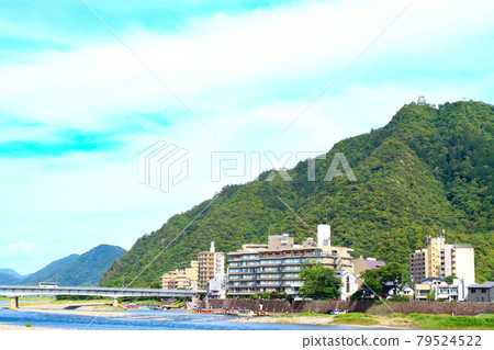 Scenery of Nagara Onsen, Mt.Kinka and Gifu Castle Scenery of Nagara Onsen, Mt.Kinka and Gifu Castle 79524522