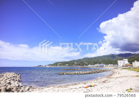 Sandy beach in Aikawa, Sado City Sandy beach in Aikawa, Sado City 79526568