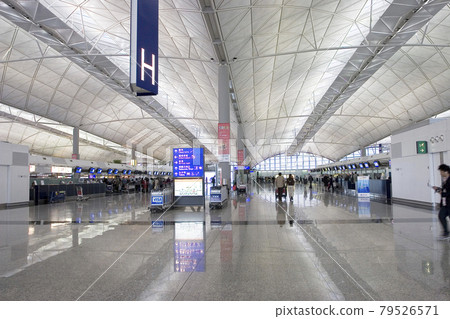 Hong Kong International Airport interior, the Terminal 1 25 March 2006 Hong Kong International Airport interior, the Terminal 1 25 March 2006 79526571